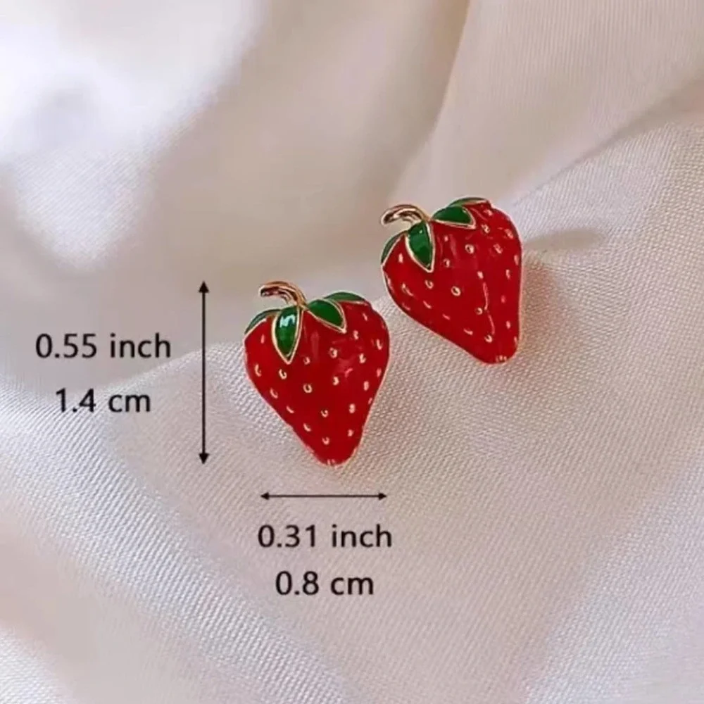 Strawberry stud earrings - Picture 2 of 3